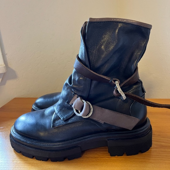 AS98 Lug Sole Ankle Boots - Picture 9 of 10